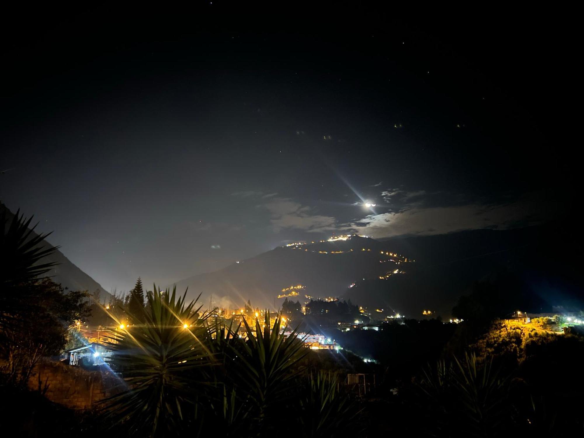 La Casa Verde Eco Guest House บาญอส ภายนอก รูปภาพ