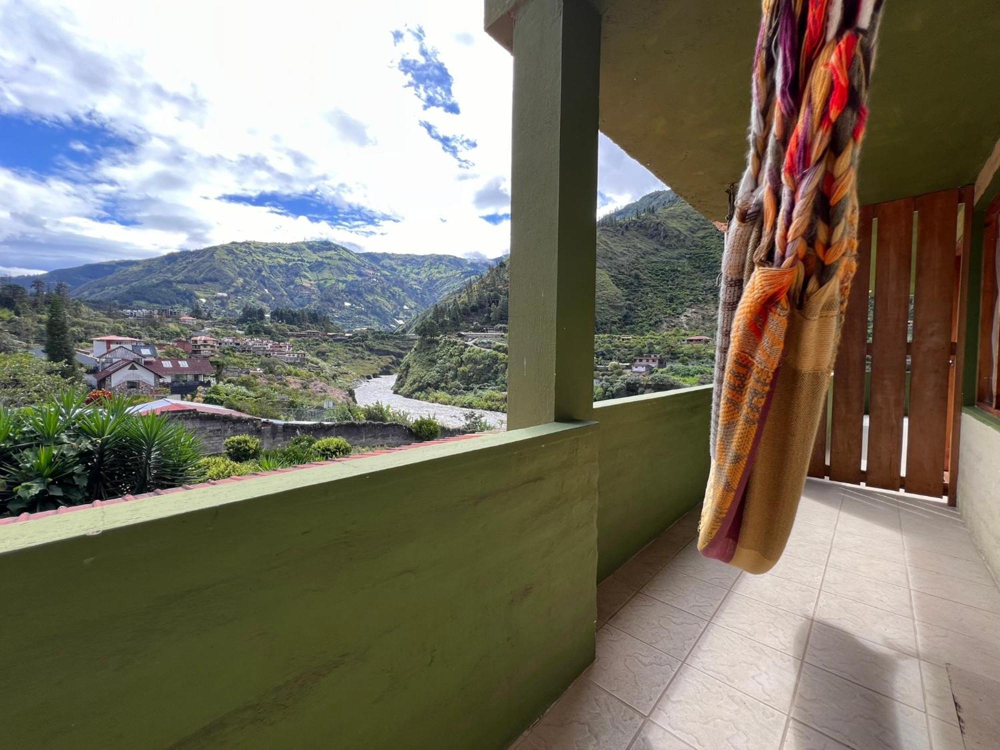 La Casa Verde Eco Guest House บาญอส ภายนอก รูปภาพ