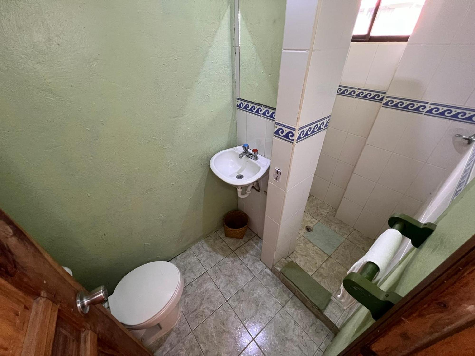 La Casa Verde Eco Guest House บาญอส ห้อง รูปภาพ
